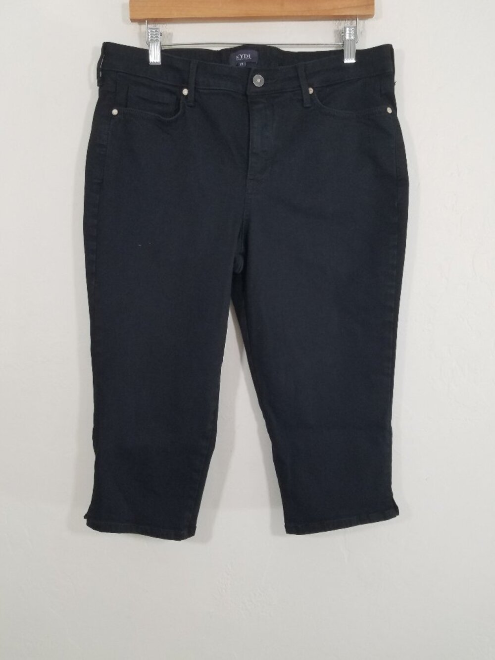 NYDJ LiftxTuck Technology Capri Jeans Black Stretch Size 12